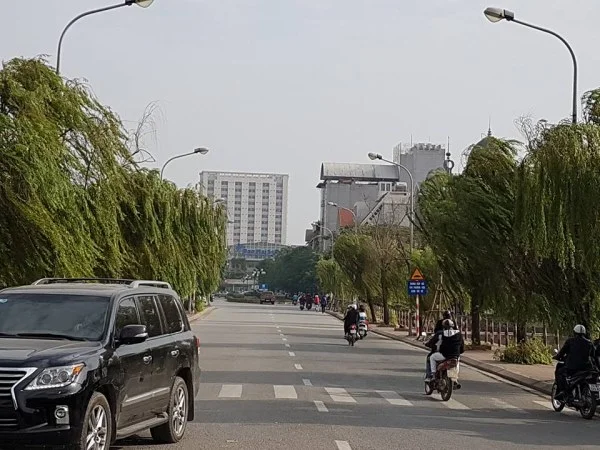 đường giữa hồ văn quán